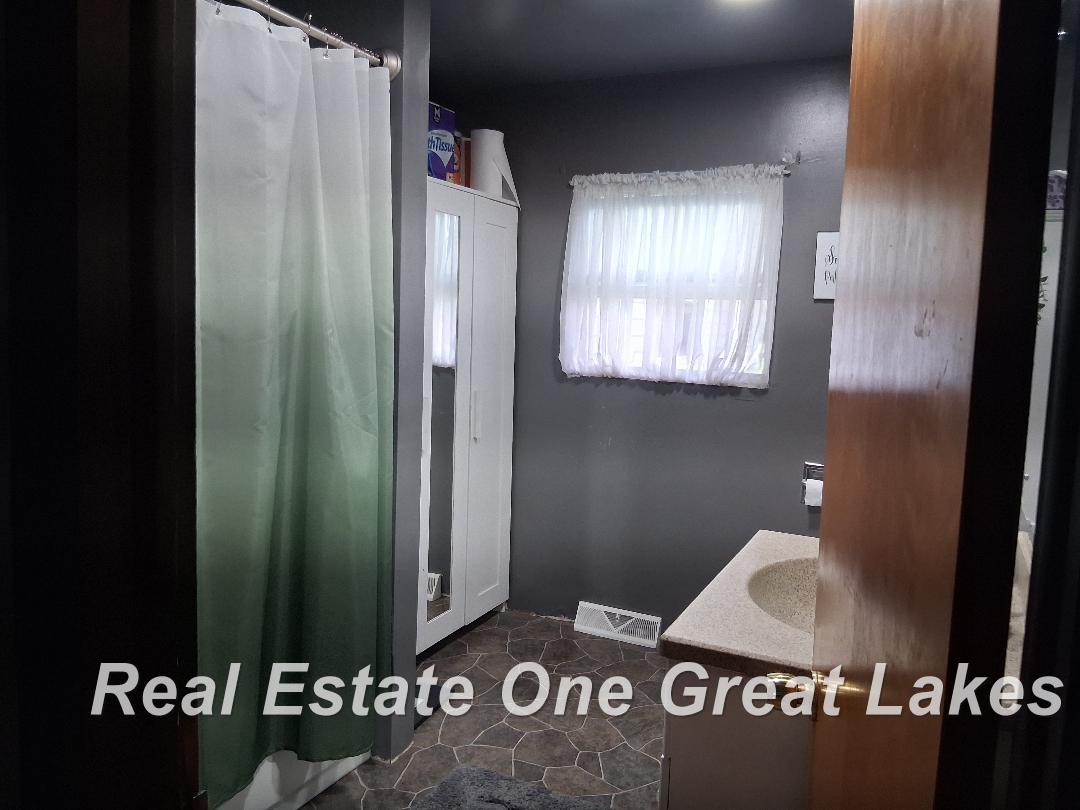 11315 Wahl Road St. Charles, MI 48655 - Photo 8 of 12