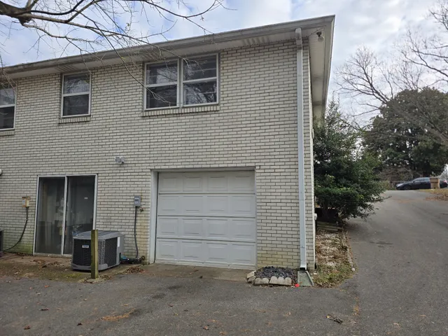 $1,465 | 282 Le Bon Road, Unit B, Nashville, TN 37211