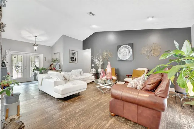 $820,000 | 1221 Southwest 59th Avenue, Plantation, FL 33317