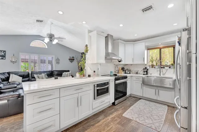 $820,000 | 1221 Southwest 59th Avenue, Plantation, FL 33317