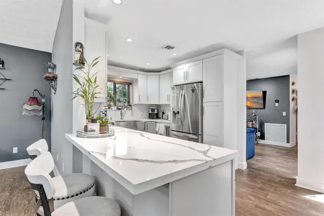 $820,000 | 1221 Southwest 59th Avenue, Plantation, FL 33317