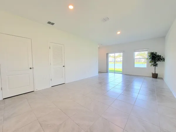 a view of livingroom with hardwood