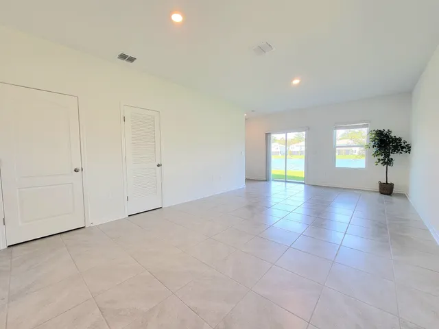 a view of livingroom with hardwood