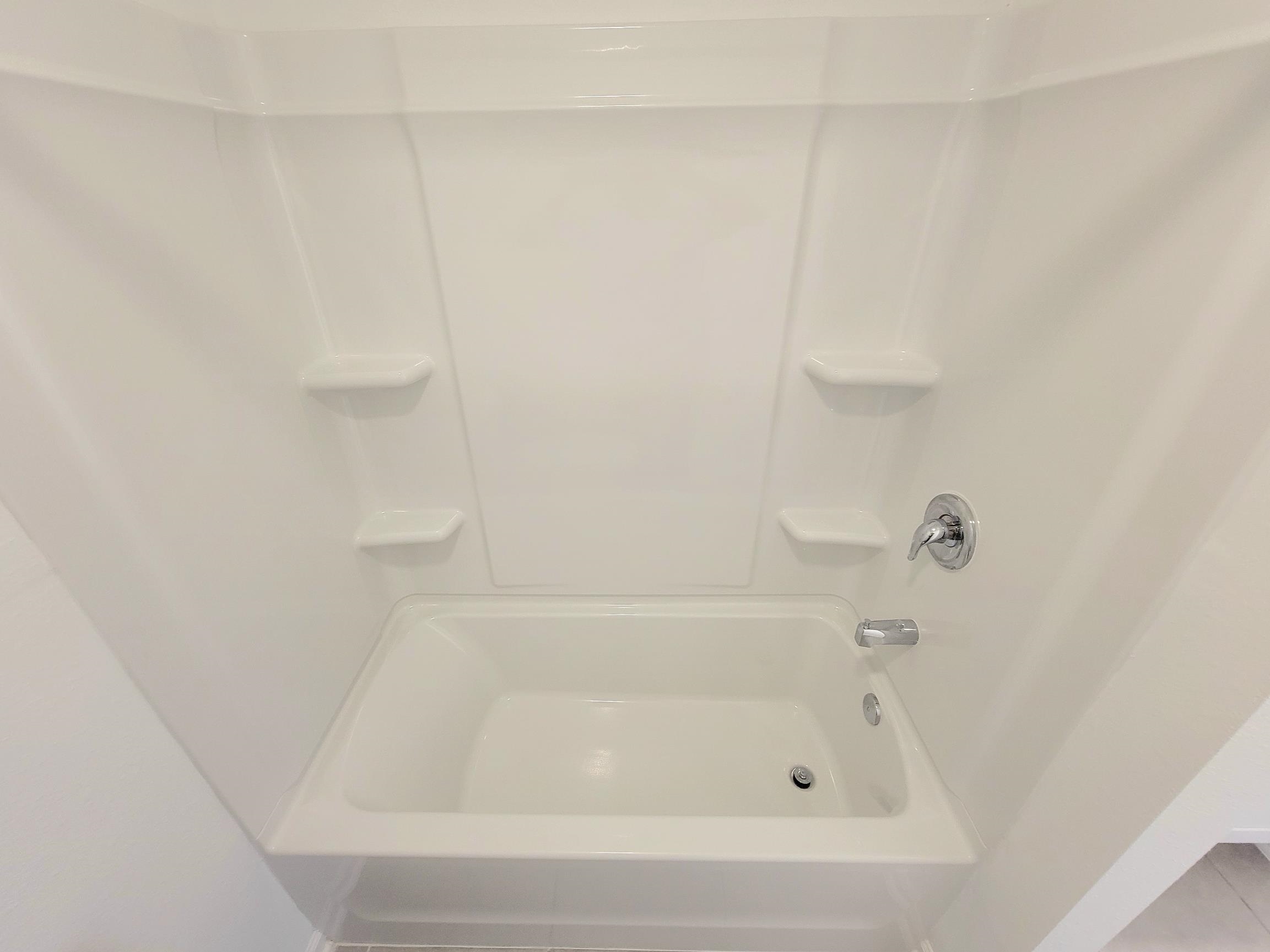 177 Tidal Bch Avenue St. Augustine, FL 32095 - Photo 5 of 39 a close up of a bathtub