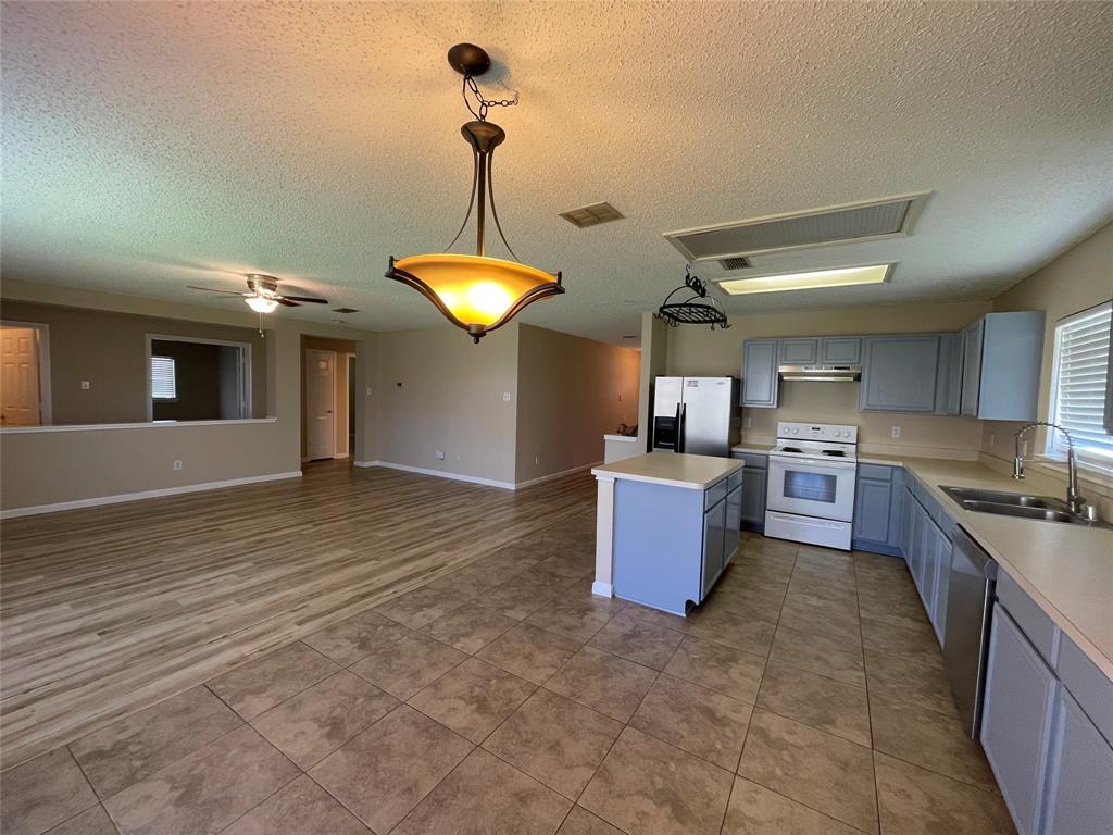 12010 Rosedown Lane Frisco, TX 75035 - Photo 9 of 37