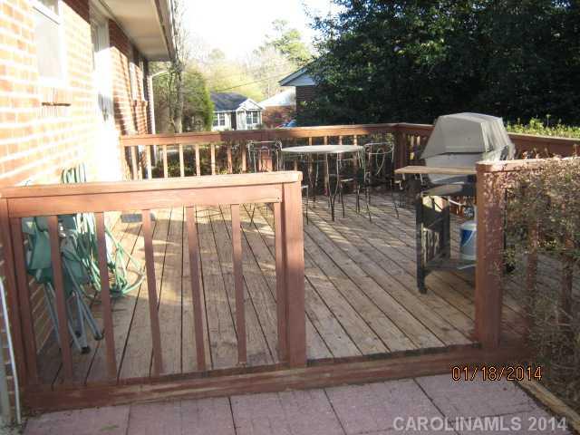 600 Lochridge Road Charlotte, NC 28209 - Photo 11 of 17