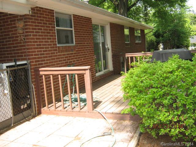 600 Lochridge Road Charlotte, NC 28209 - Photo 14 of 17