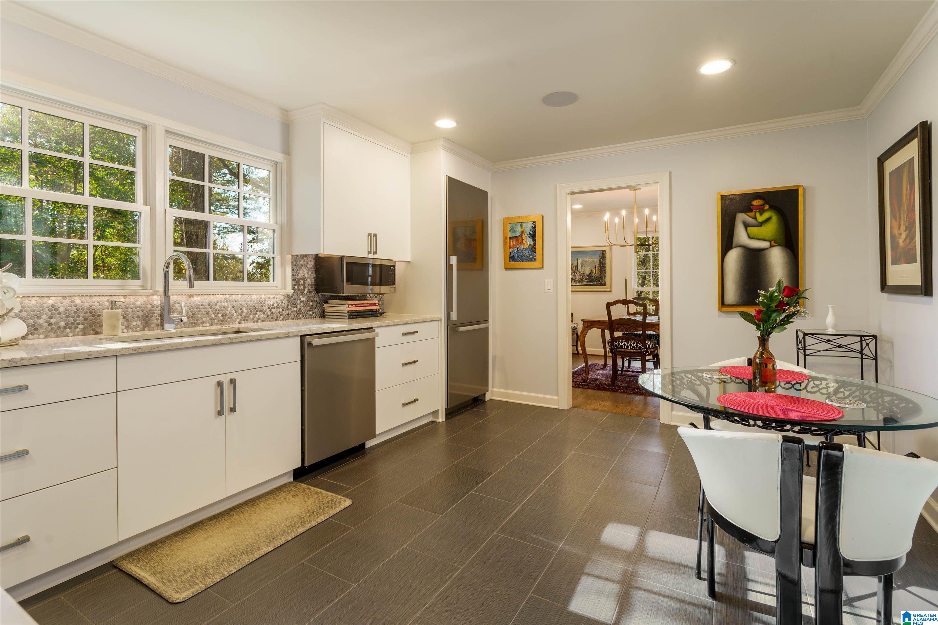3985 Spring Valley Road Birmingham, AL 35223 - Photo 13 of 41