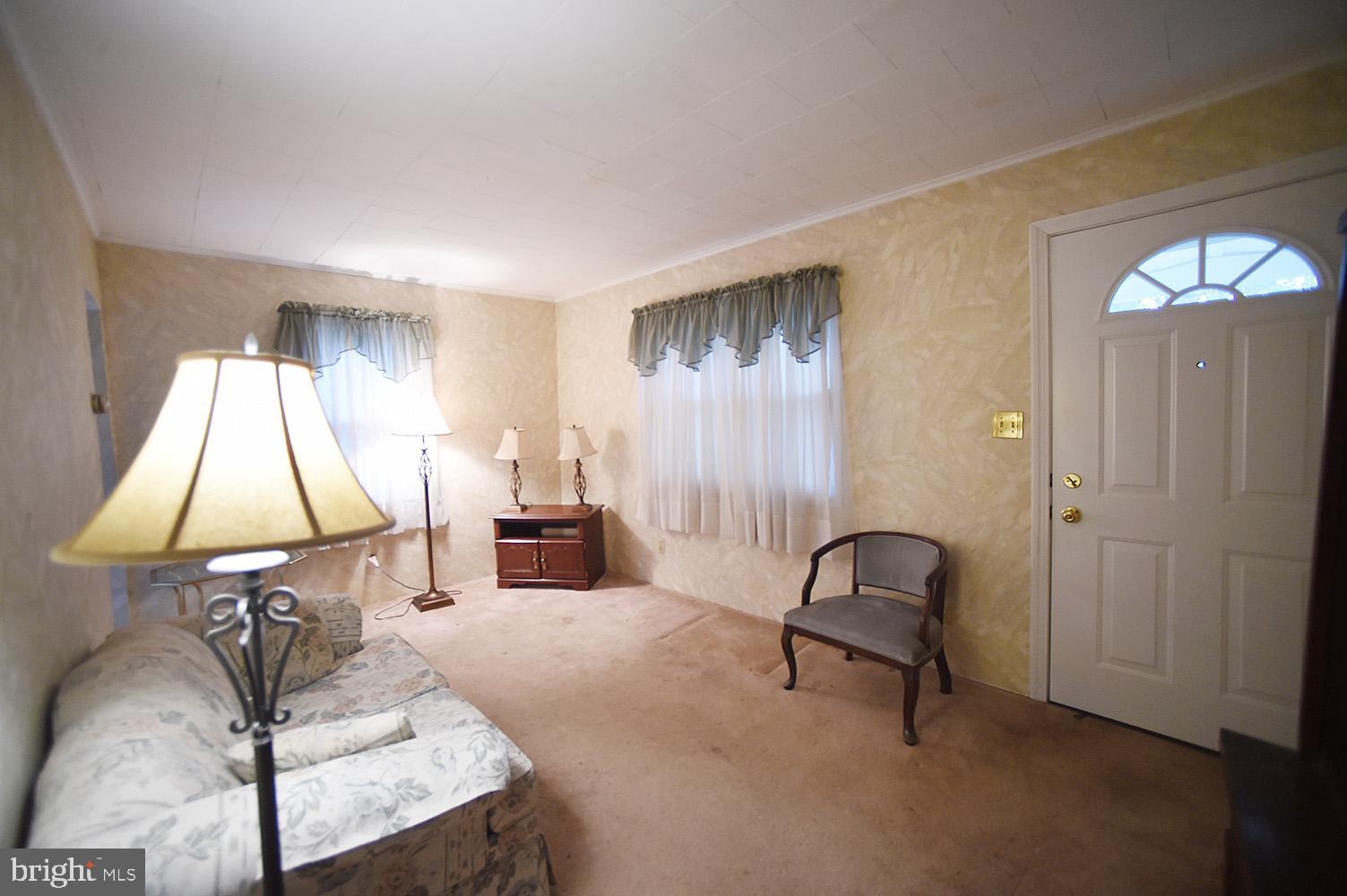 34 Collins Road Hamilton, NJ 08619 - Photo 8 of 9