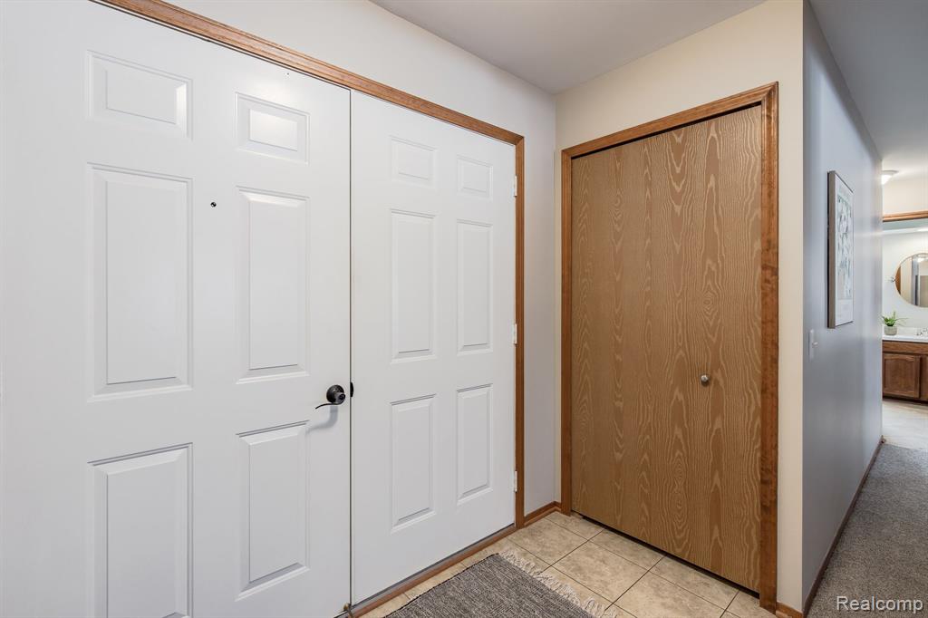 300 Prospect Drive Rochester Hills, MI 48307 - Photo 3 of 33