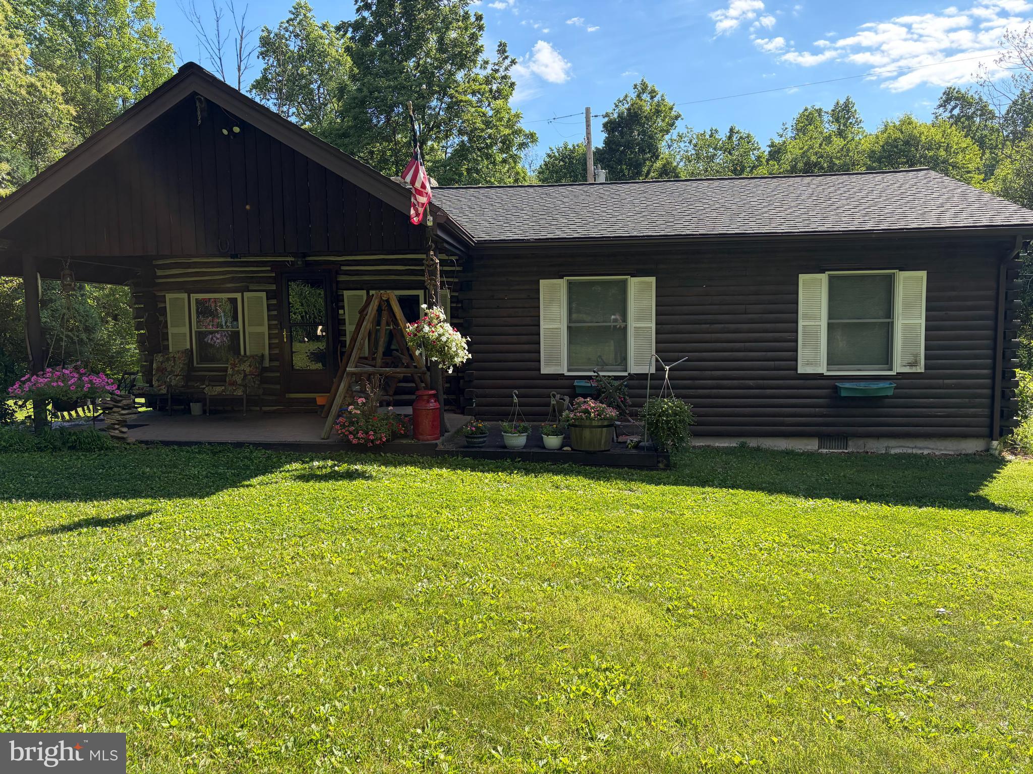 376 Hartman Road Reading, PA 19606 - Photo 1 of 2 front view