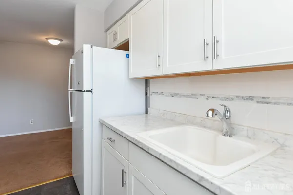 a close view of sink and tap