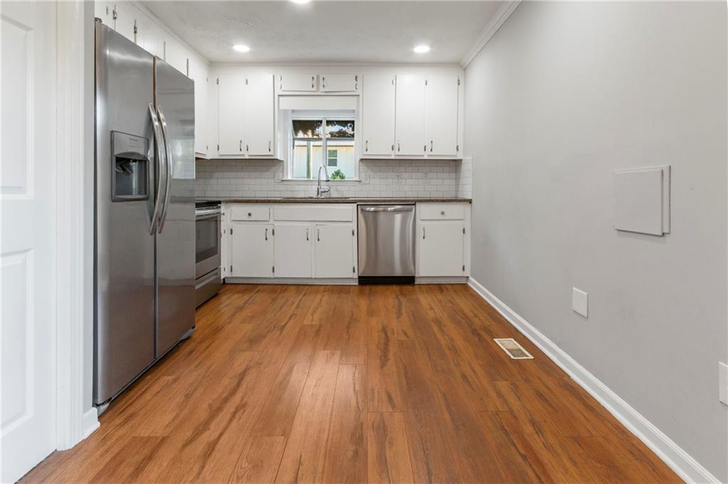 3386 Trickum Road Woodstock, GA 30188 - Photo 9 of 21