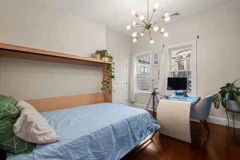 $1,290,000 | 133 I Street, Unit 3, Boston, MA 02127