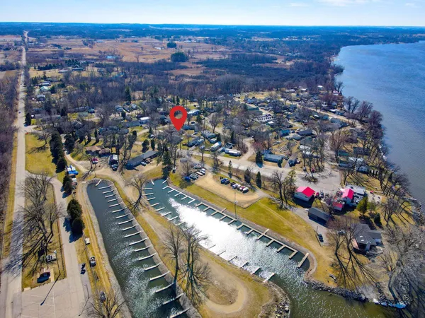 $399,500 | 11611 North Charley Bluff Road, Milton, WI 53563