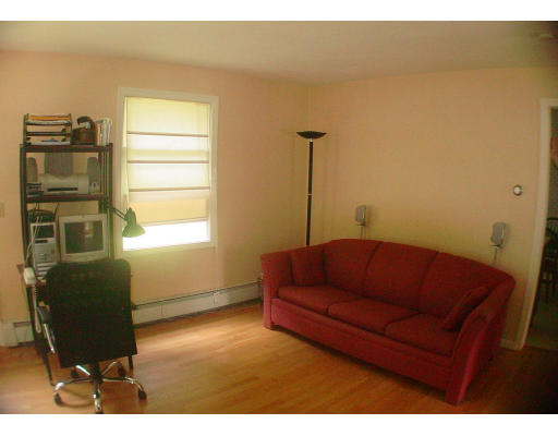 3 Crest Road Tewksbury, MA 01876 - Photo 5 of 6 Gallery Image 5
