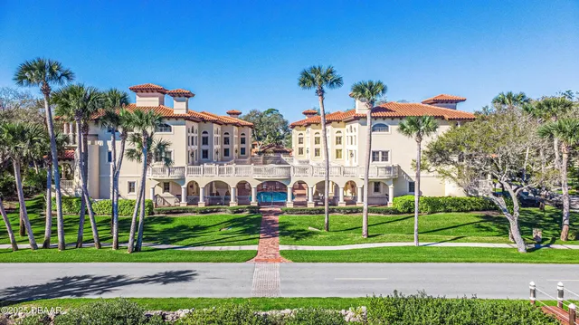 $2,745 | 5090 Riverside Drive, Unit 102, Port Orange, FL 32127