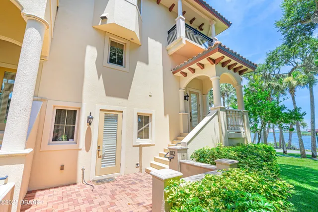 $2,745 | 5090 Riverside Drive, Unit 102, Port Orange, FL 32127