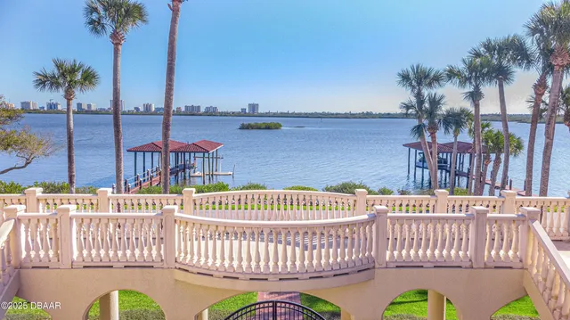 $2,745 | 5090 Riverside Drive, Unit 102, Port Orange, FL 32127