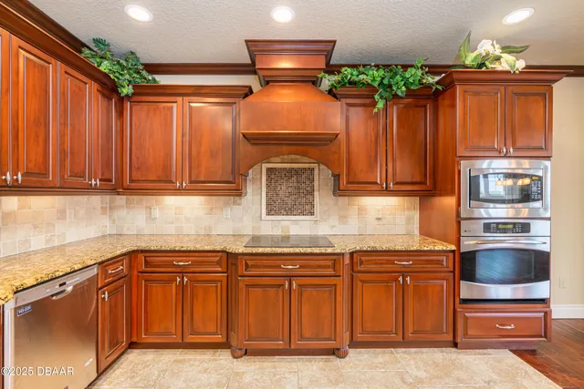 $2,745 | 5090 Riverside Drive, Unit 102, Port Orange, FL 32127