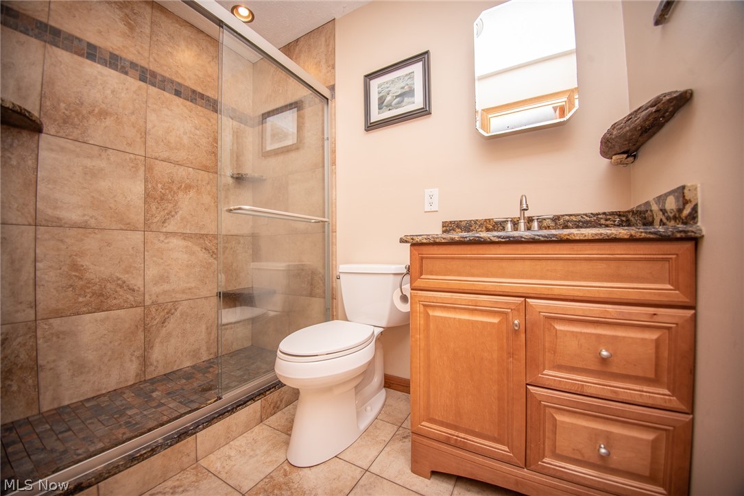 6992 Branch Road Medina, OH 44256 - Photo 15 of 35 Master Full Bath