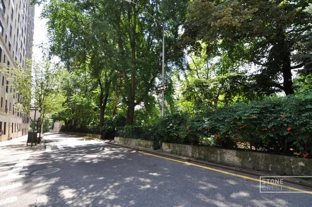 $6,500 | 290 Riverside Drive, Unit 1B | Upper West Side