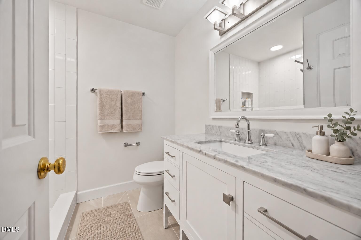 562 Weathergreen Drive Raleigh, NC 27615 - Photo 19 of 43 Owners Bathroom
