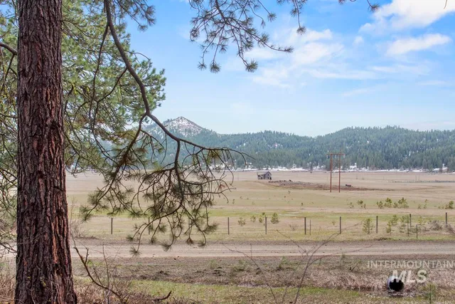 $214,950 | L1-b3 Opal Drive, Cascade, ID 83611