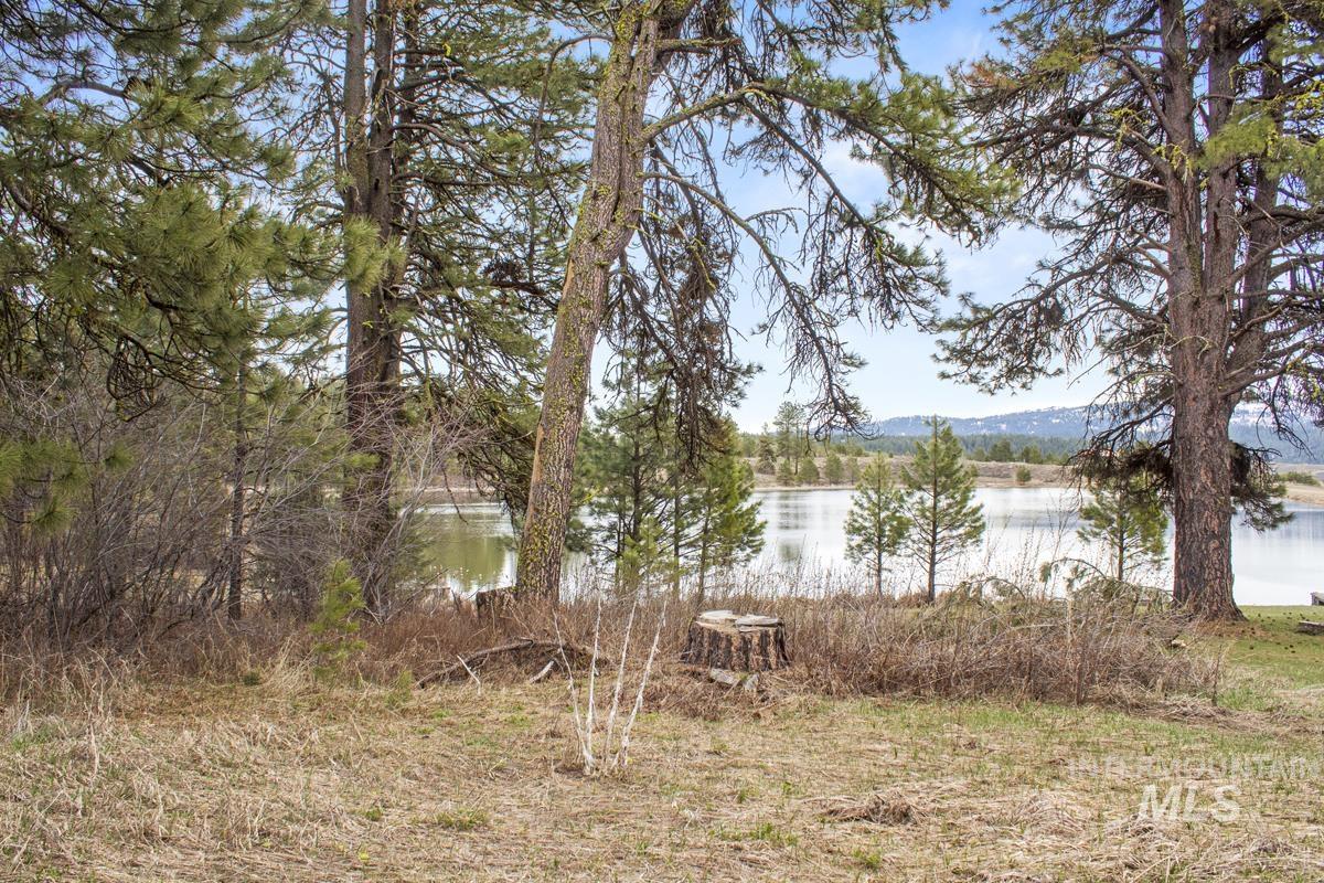 L1-b3 Opal Drive Cascade, ID 83611 - Photo 3 of 21