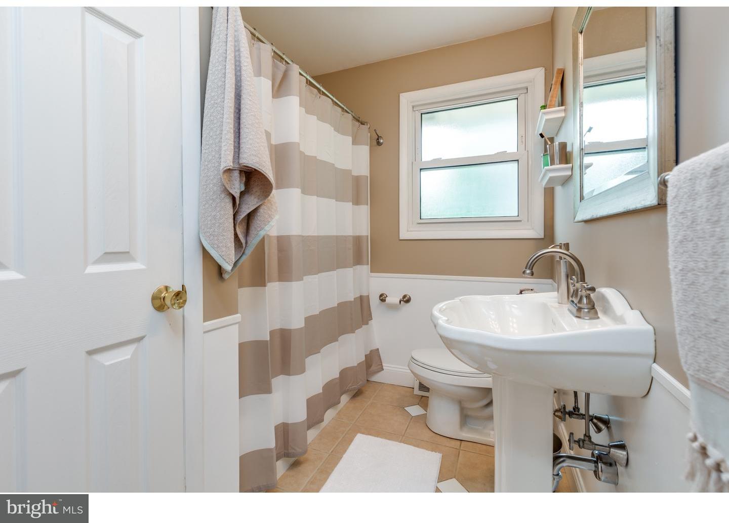 411 Yorkshire Road Cherry Hill, NJ 08034 - Photo 17 of 24