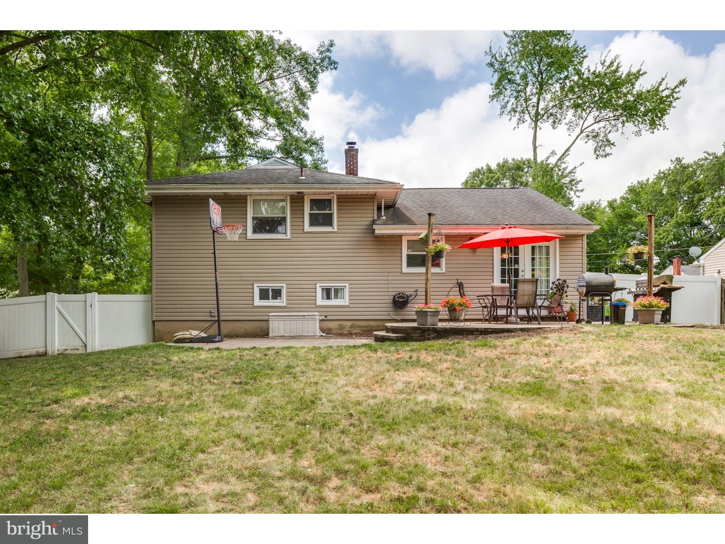 411 Yorkshire Road Cherry Hill, NJ 08034 - Photo 20 of 24