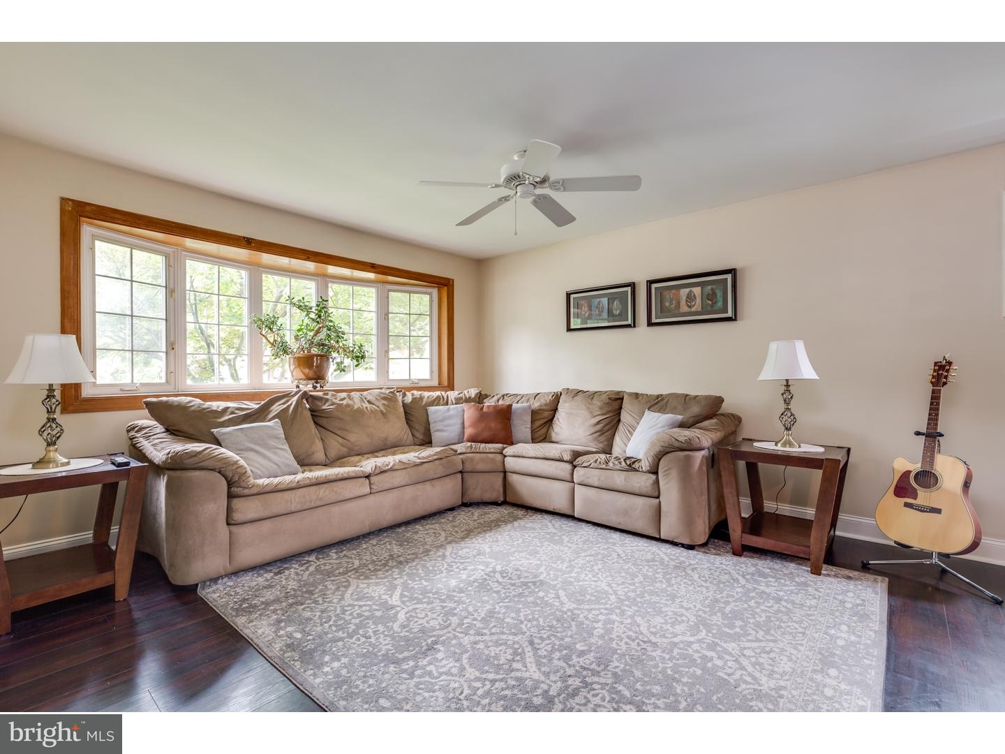 411 Yorkshire Road Cherry Hill, NJ 08034 - Photo 4 of 24