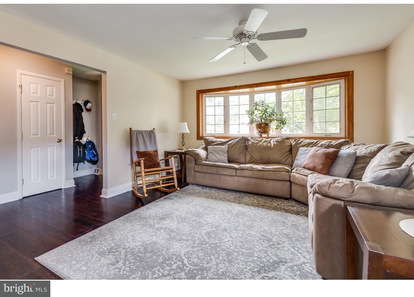 411 Yorkshire Road Cherry Hill, NJ 08034 - Photo 5 of 24