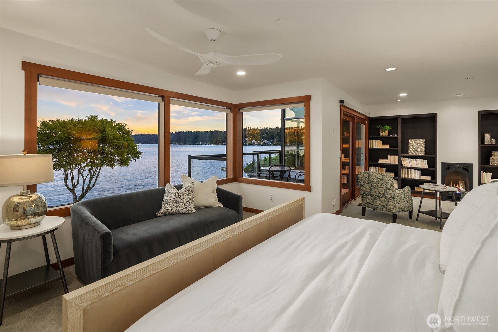 10929 Southeast Lake Road Bellevue, WA 98004 - Photo 13 of 40
