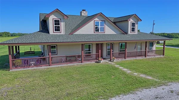 $915,000 | 433 Fruitland Road, Bowie, TX 76230