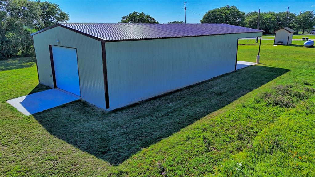 433 Fruitland Road Bowie, TX 76230 - Photo 38 of 40