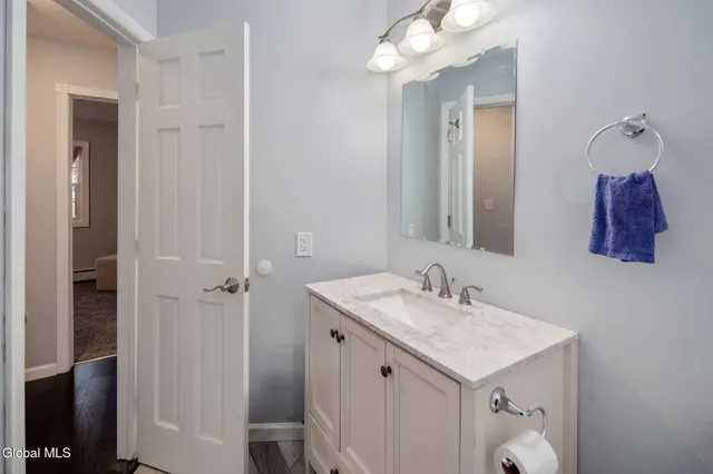 $299,900 | 6 Silver Berry Place, Albany, NY 12211