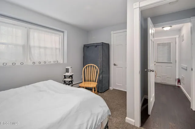 $299,900 | 6 Silver Berry Place, Albany, NY 12211