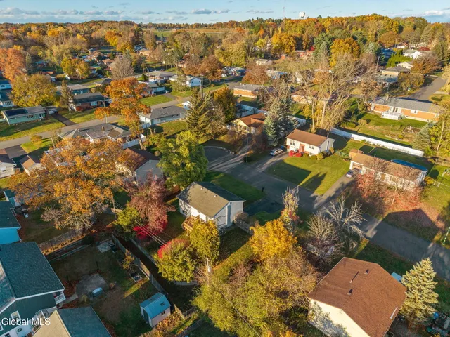 $299,900 | 6 Silver Berry Place, Albany, NY 12211