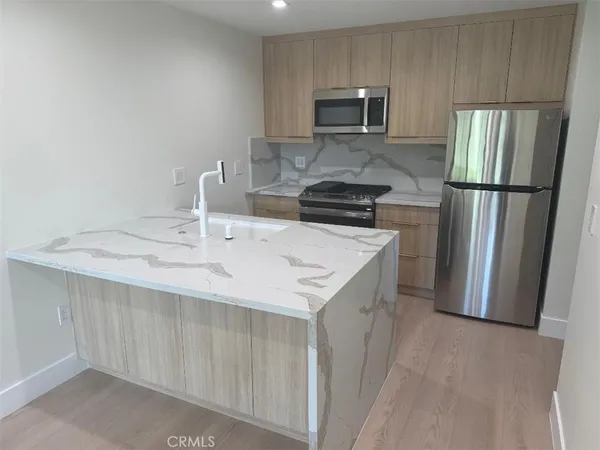 $4,000 | 2846 Fairmount Avenue, La Crescenta, CA 91214
