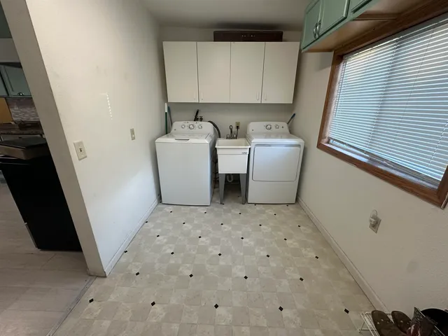 $239,900 | 207 8th Street, Brodhead, WI 53520