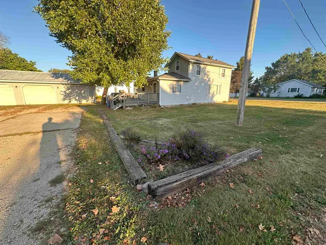 $239,900 | 207 8th Street, Brodhead, WI 53520