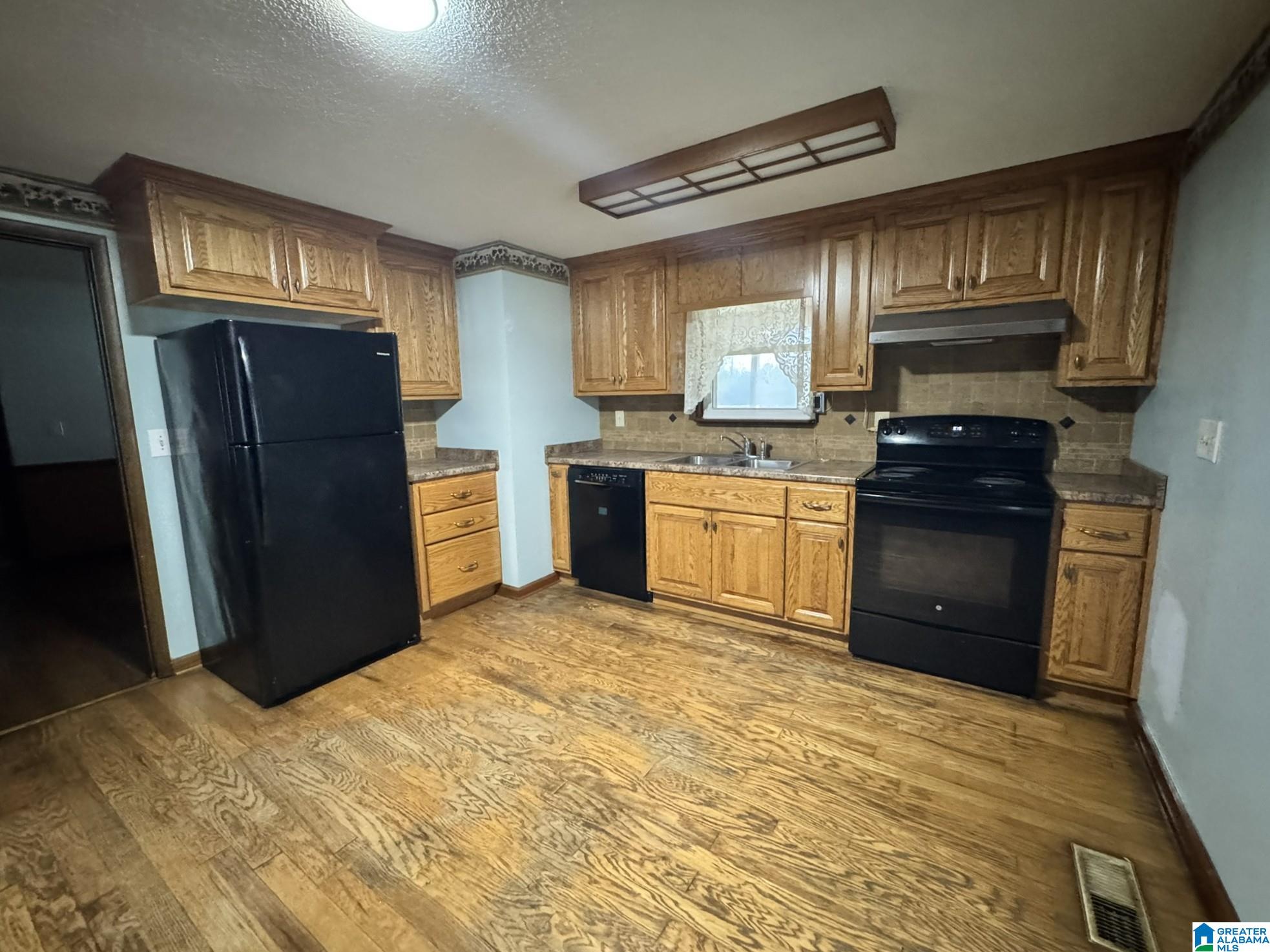 7840 Robbins Circle Dora, AL 35062 - Photo 9 of 26