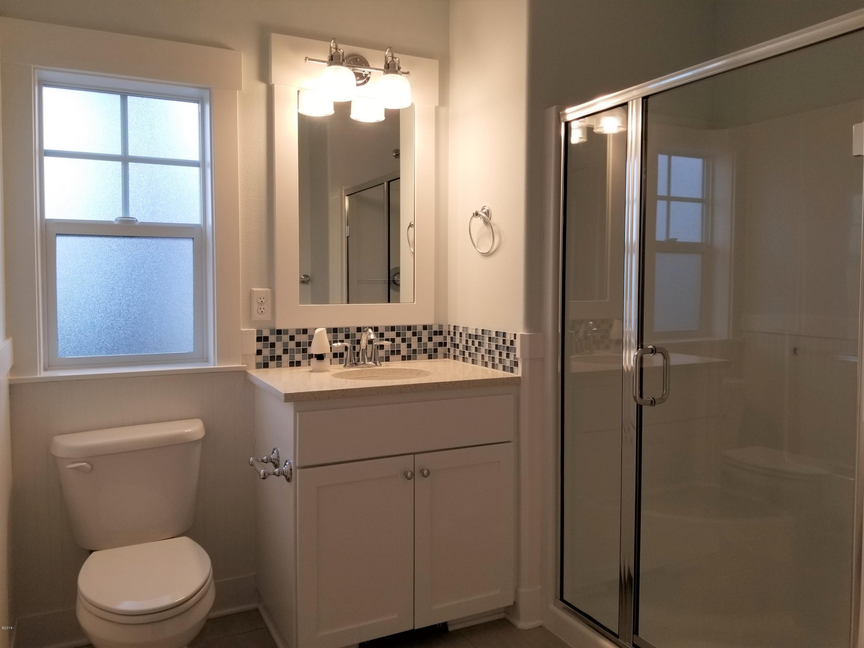 34790 Lahaina Loop Road Pacific City, OR 97135 - Photo 27 of 30 Bedroom #2 Bathroom