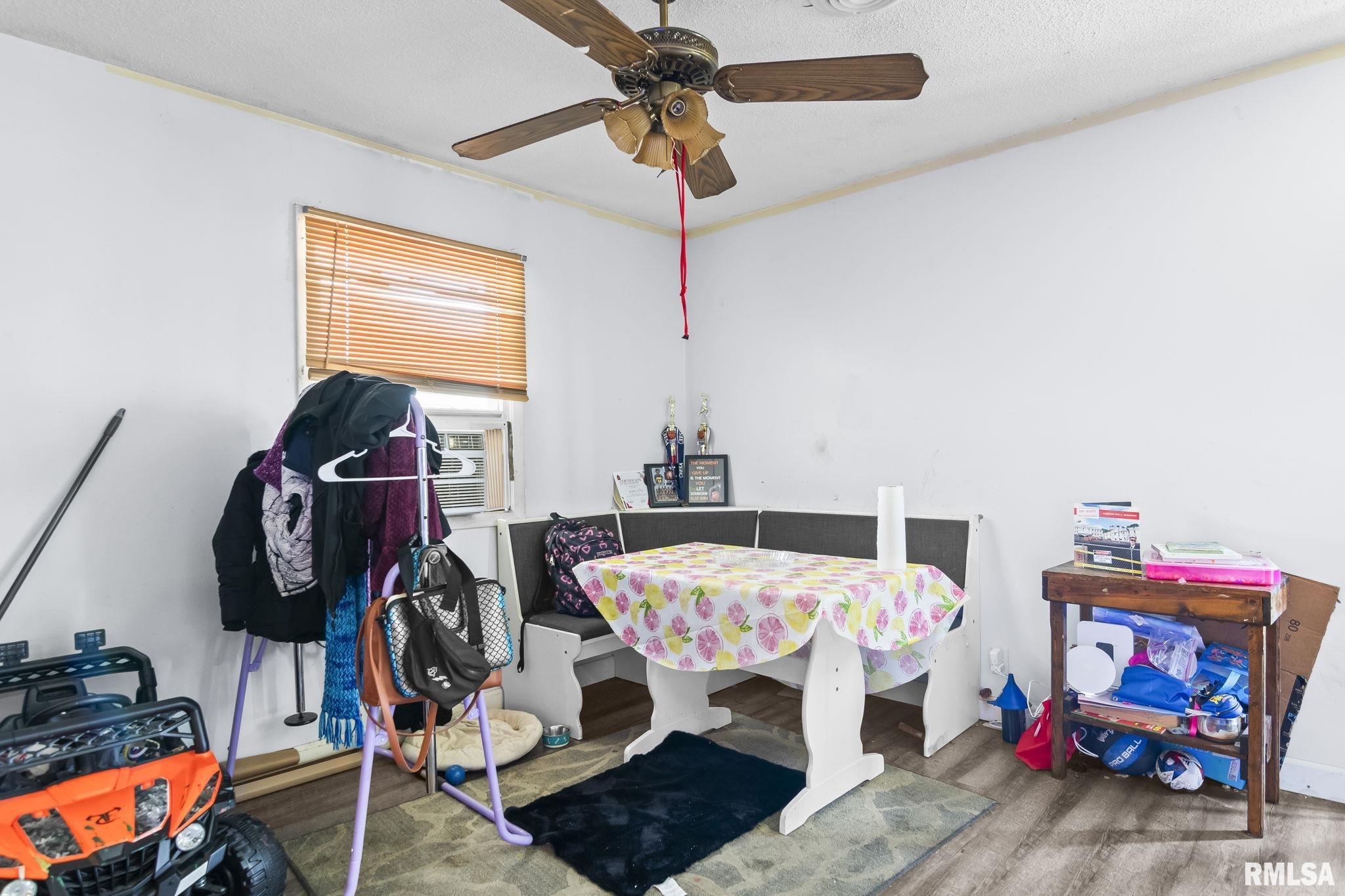 2504 East Laurel Street Springfield, IL 62703 - Photo 12 of 18 Gallery Image 12