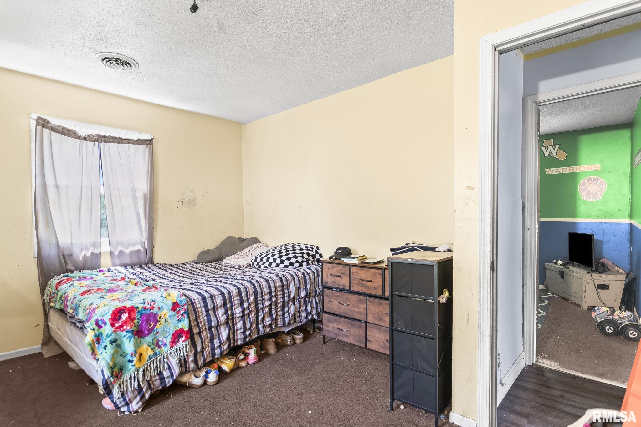 2504 East Laurel Street Springfield, IL 62703 - Photo 14 of 18 Gallery Image 14