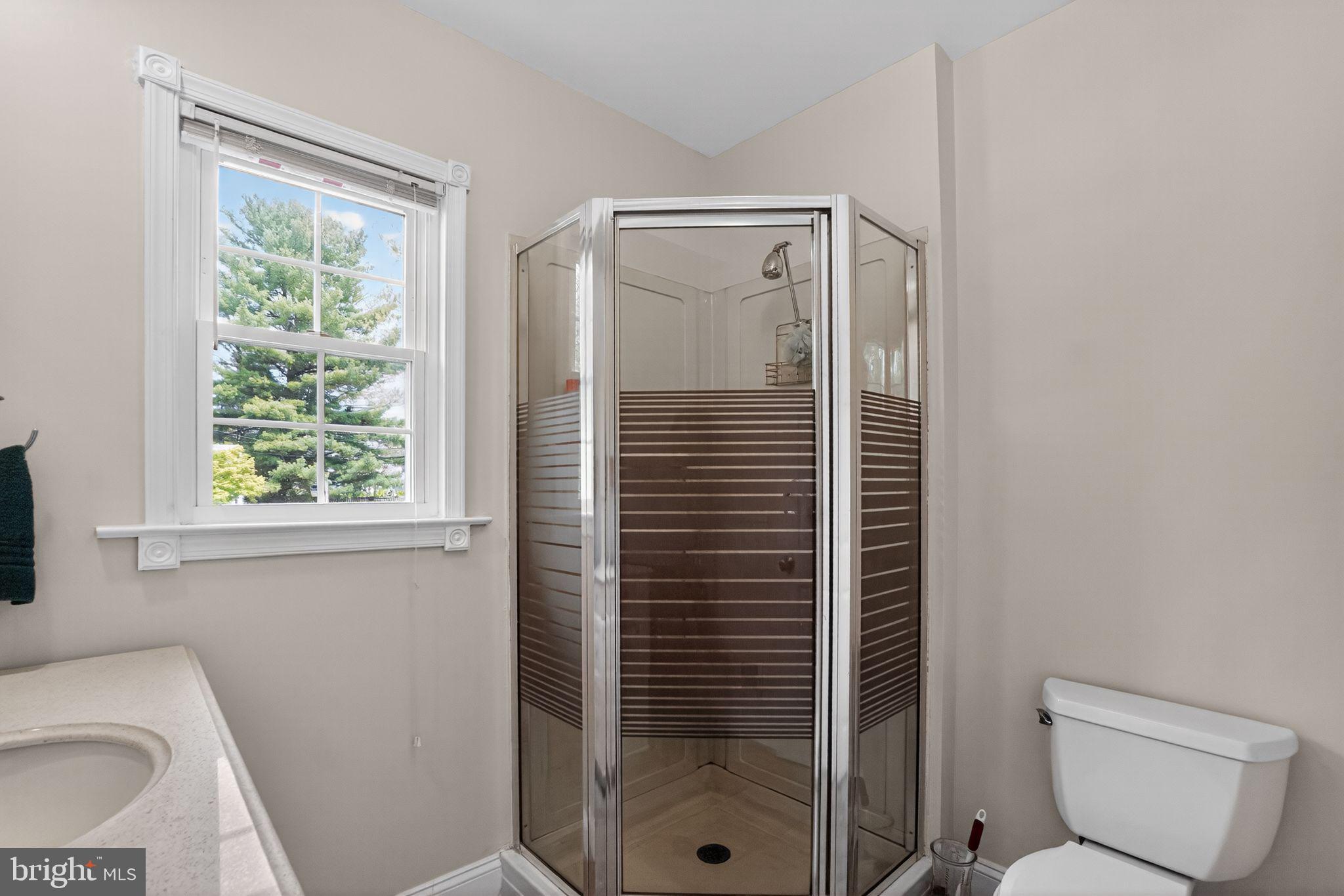 9260 Old Scaggsville Road Laurel, MD 20723 - Photo 19 of 61 Main Level Bathroom