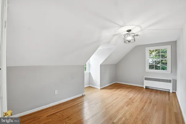 $4,300 | 2913 Cleave Drive, Falls Church, VA 22042