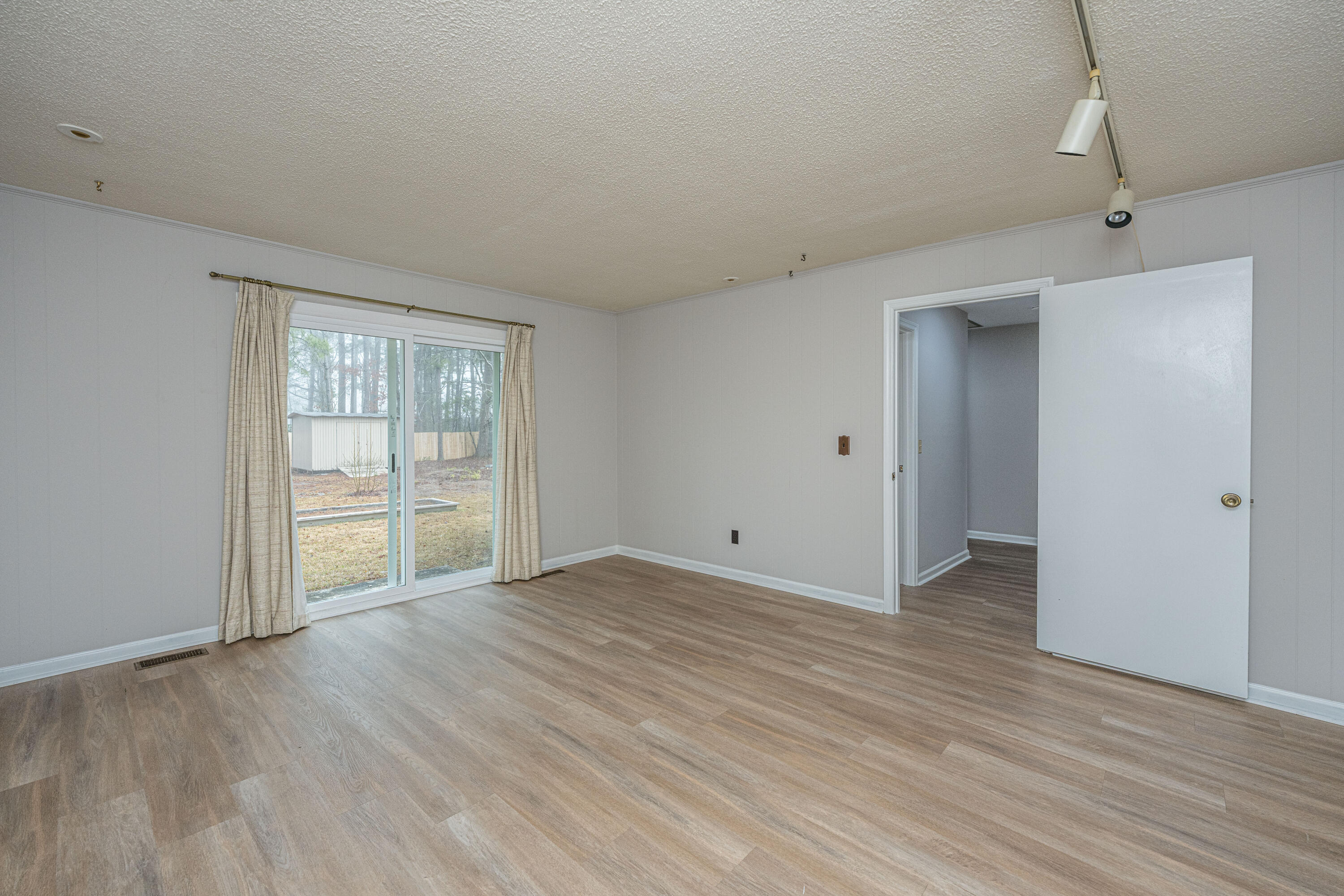 37 Milano Street Hanahan, SC 29410 - Photo 17 of 39 37MilanoSt019