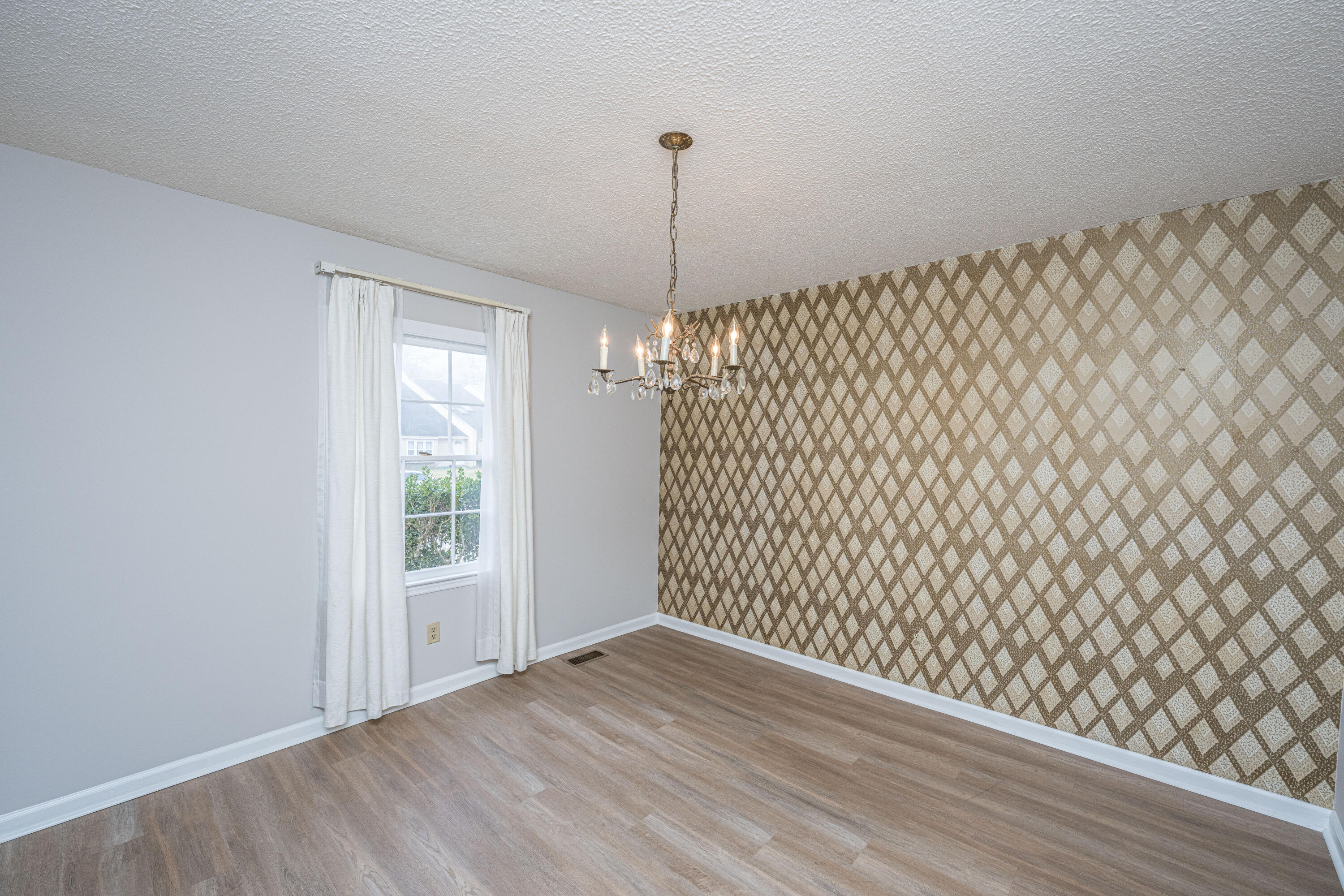 37 Milano Street Hanahan, SC 29410 - Photo 6 of 39 37MilanoSt008